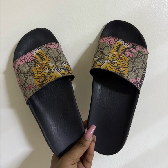 Gucci GG Supreme Monogram Bengal Slide Sandals - Picture 1 of 2